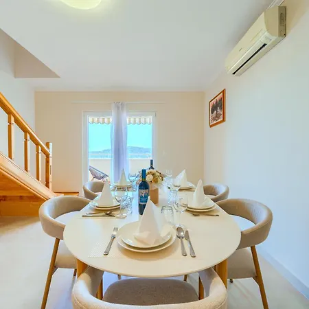 Goles-stunning Sea View דירה