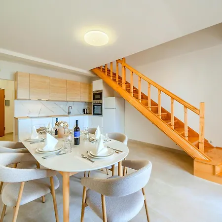 Goles-stunning Sea View דירה